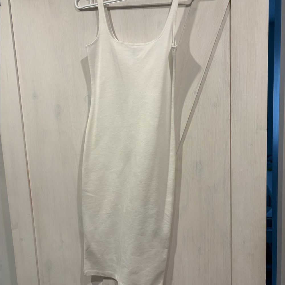 Forever 21 Classic White Top